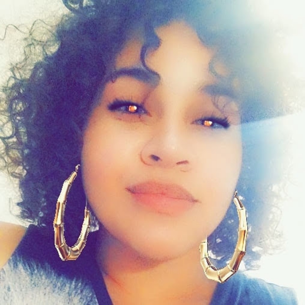 Meet your Posher, Rae